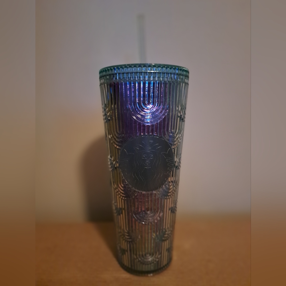 Starbucks 2021 Iridescent Mermaid Scale Double Walled Cold Tumbler 24oz NWT